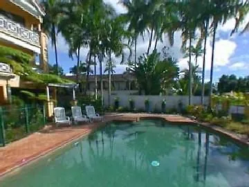 Waterfront Terraces Aparthotel Cairns