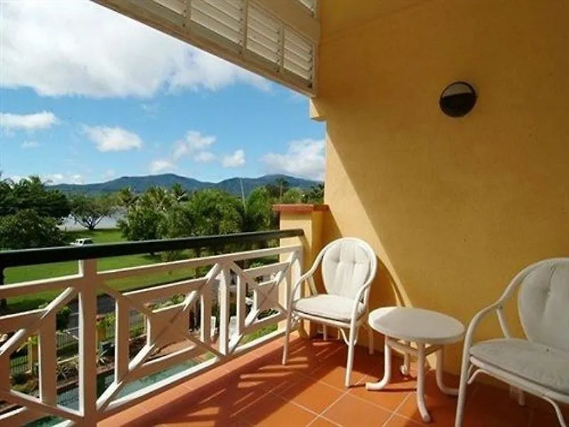 Waterfront Terraces Aparthotel Cairns